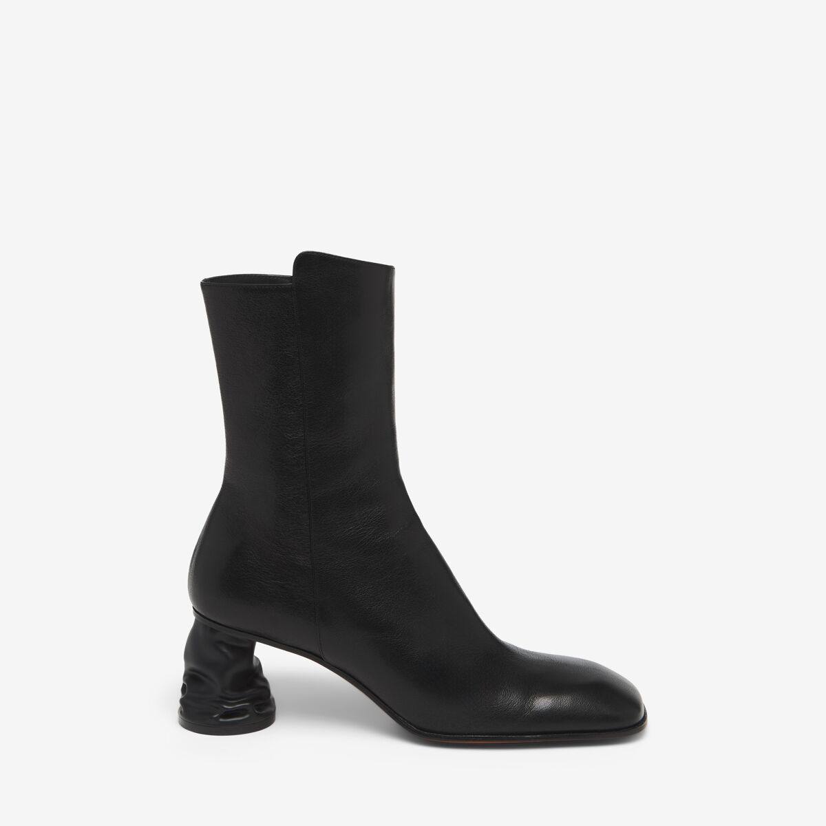 ALEXANDER MCQUEEN - Crush Ankle Boot - Item 808145WHABR1000